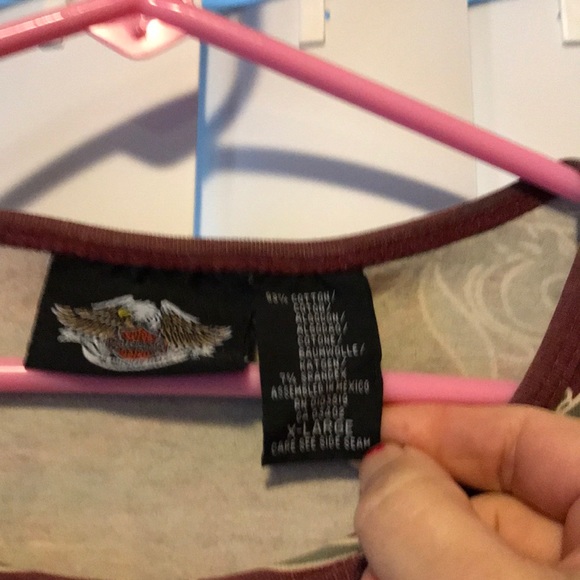 Too - Picture 2 of 3